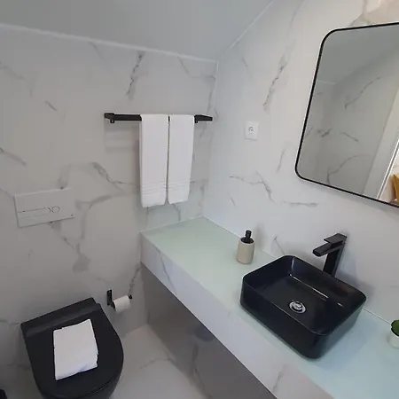 Apartment Seasons Porto-gaia By Mystay *